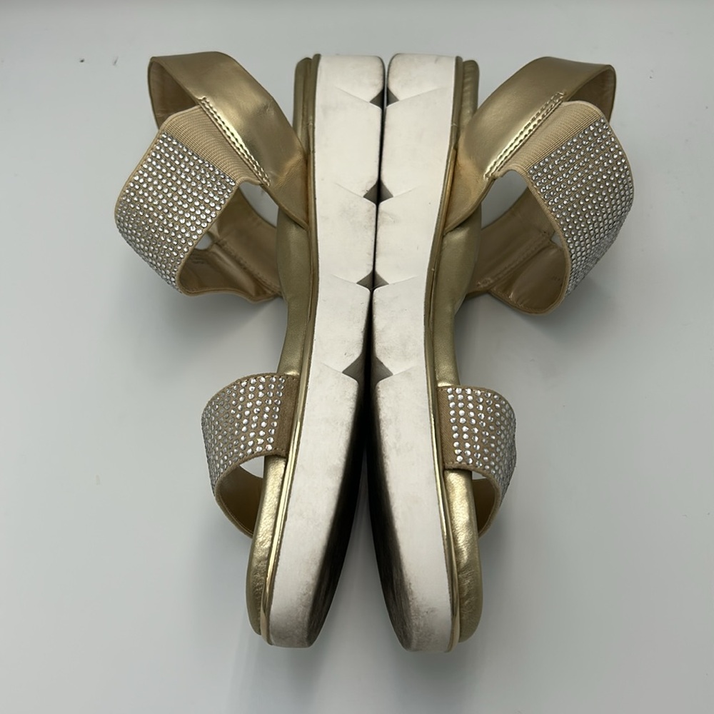 Unisa Rhinestone Embellished Gold Metallic Sling Back Comfort Sandals 9.5 - Picture 4 of 8